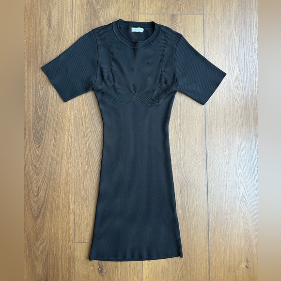 Good American Classic Black Ribbed Midi Dress with intricate ribbing on bust. - Picture 5 of 12